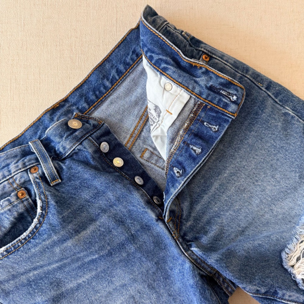 Levis 501 Original Distressed Denim Shorts Medium Wash Blue Womens 28 - Picture 4 of 11